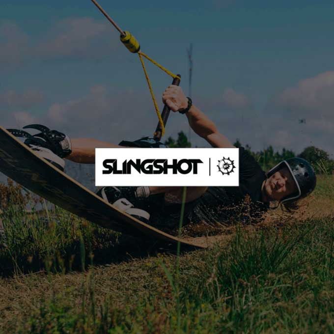 Retrouve toutes les planches de wakeboard et chausse de wakeboard, Slingshot, 2024 La nouvelle collection Slingshot wakeboard